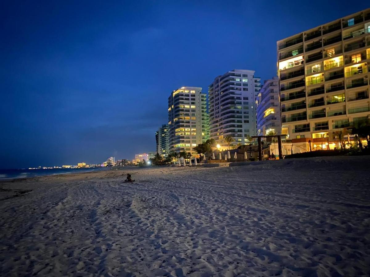 Studio Oceanfront Prime Location 坎昆 外观 照片
